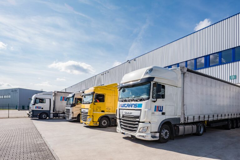 Cross Docking Services 768x513