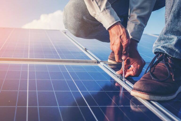 SolarNRG Blog7 Solar Panel Repair 768x512