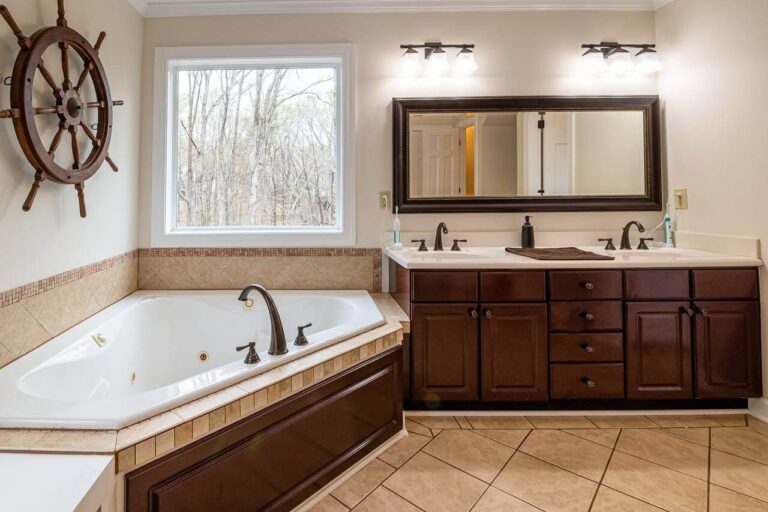 Bathroom Remodeling Brooklyn NY 768x512